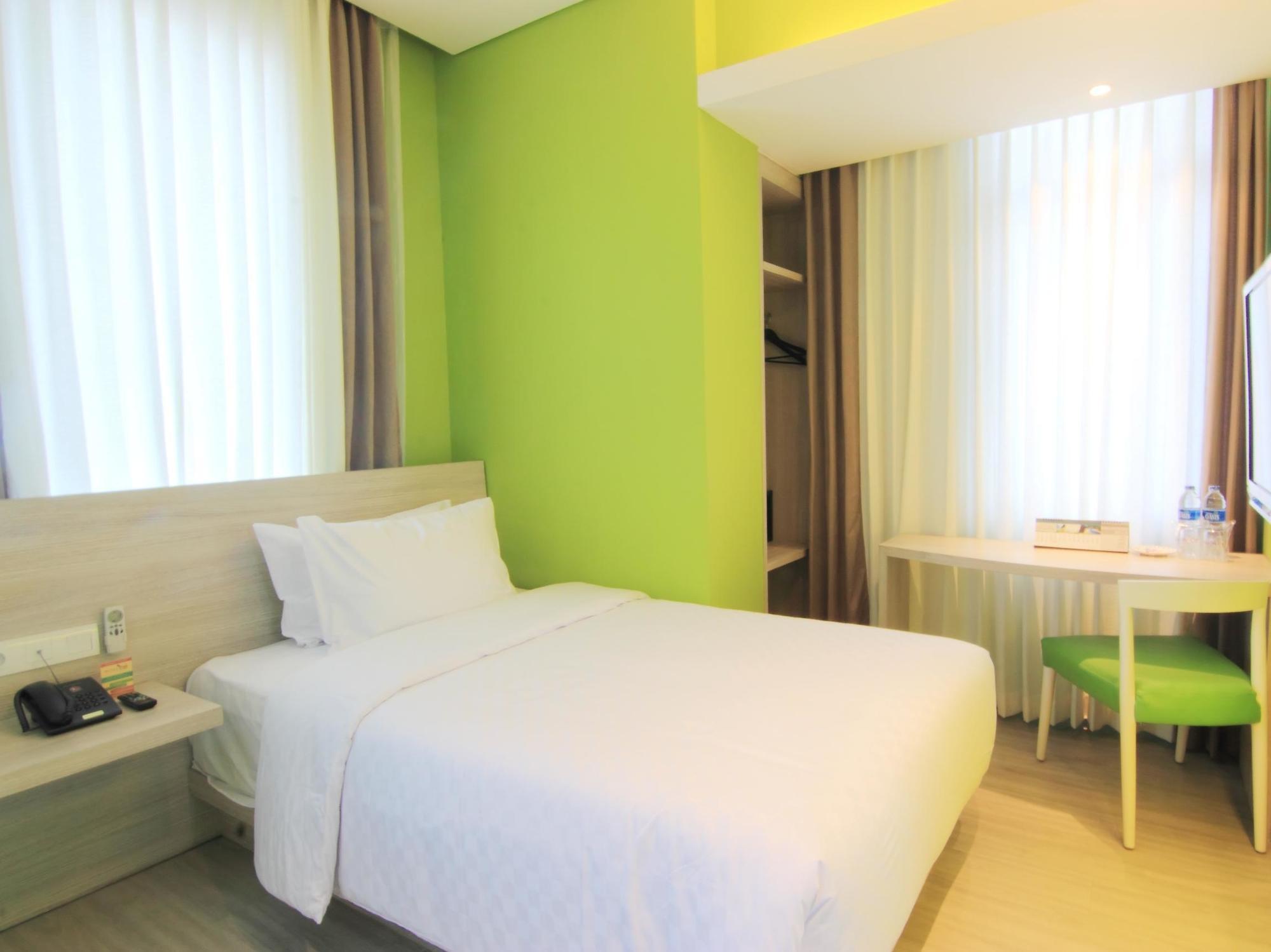 Royal City Hotel Jakarta Exterior foto