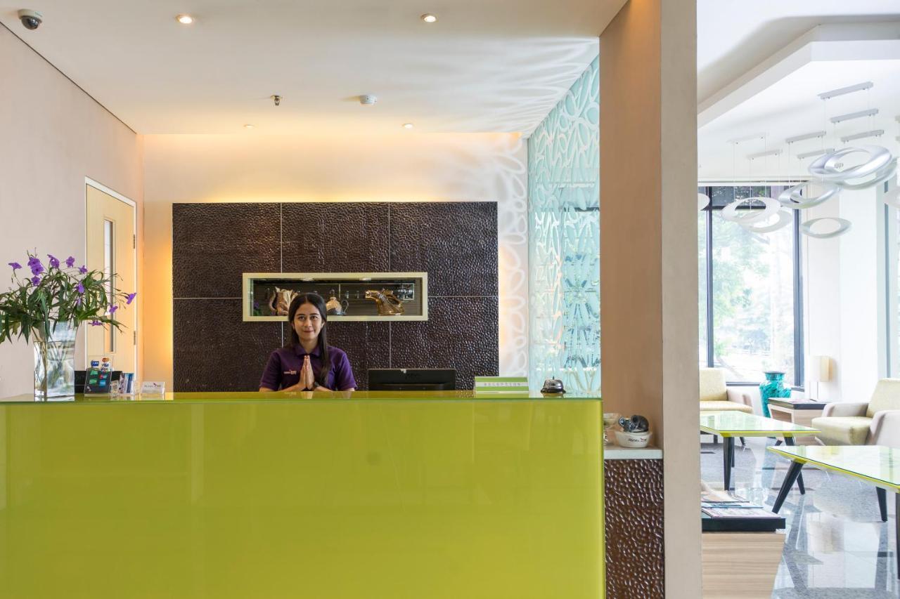 Royal City Hotel Jakarta Exterior foto