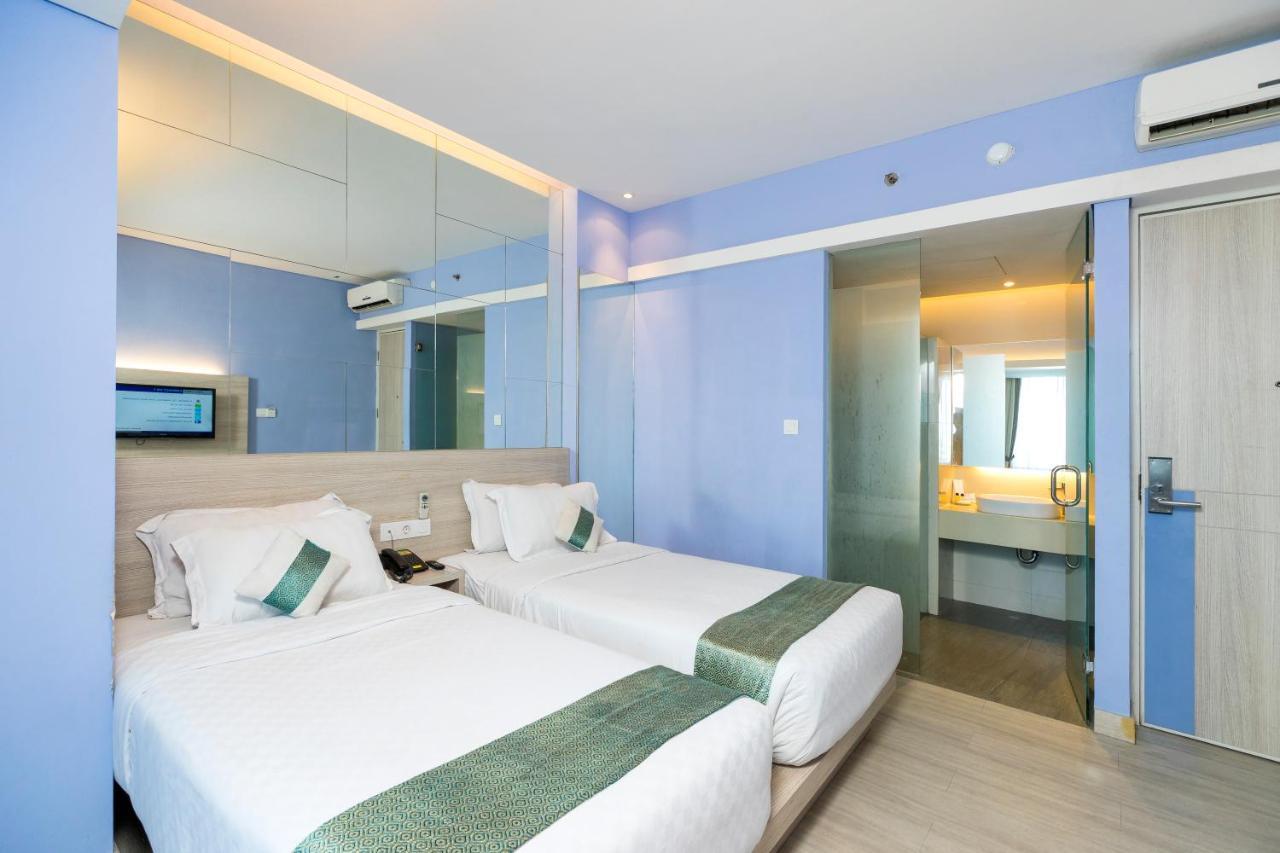 Royal City Hotel Jakarta Exterior foto